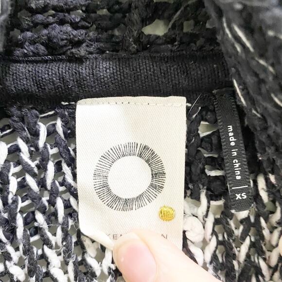 Anthropologie Akemi & Kin Black White Knit Sweater Cardigan size xs - Picture 3 of 8